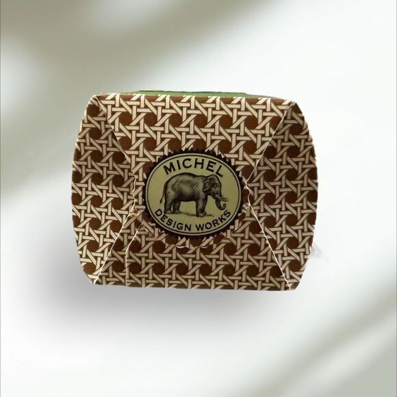 Michel Design Works Island palm Shea Butter Soap 8.7 ounce - Picture 4 of 6